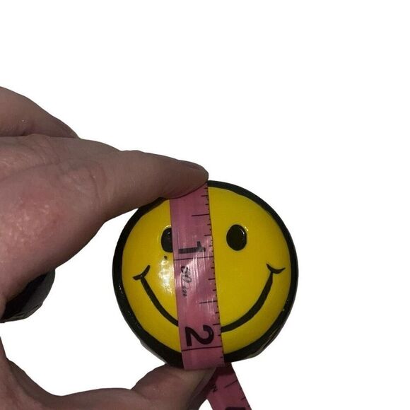 Happy Face Salt & Pepper Shakers Yellow Black Smile 2.25” Hippy READ Kitsch - Picture 7 of 7